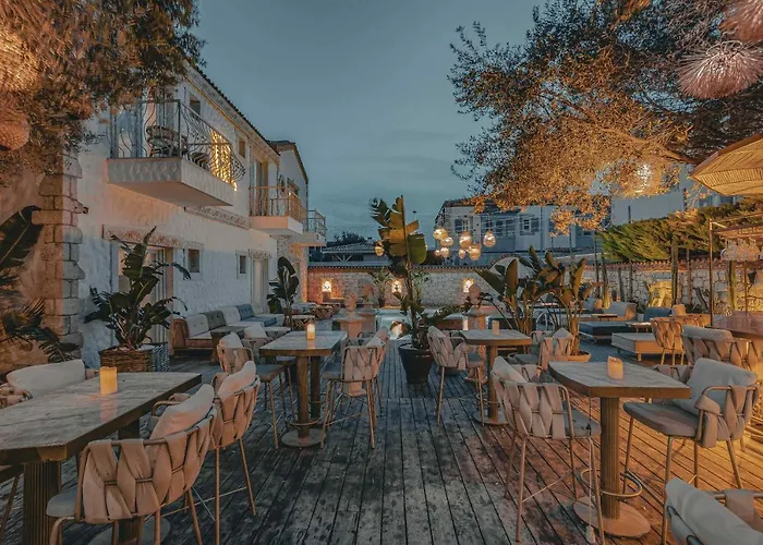 Rupa Alacati- Adults Only Hotell
